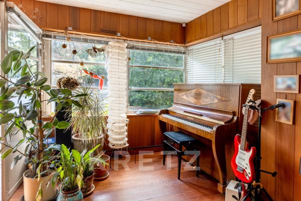 Maison d'architecte les pieds dans l'eau à 5 min du centre de Paris