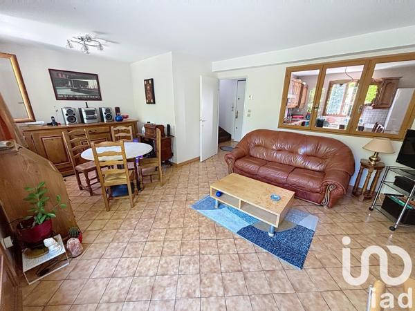 Maison 4 pièces de 74 m² à Boissy-sous-Saint-Yon (91790)