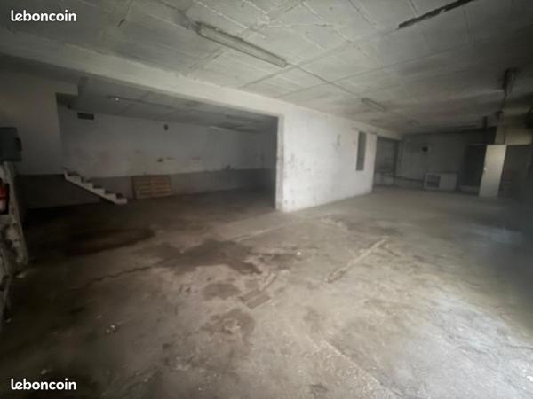 Entrepôt / local Nice 127 m²