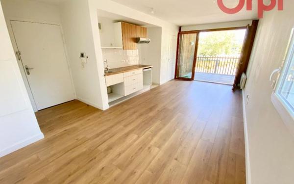 Appartement à louer    2 pièces • 41 570 m2    Bruges