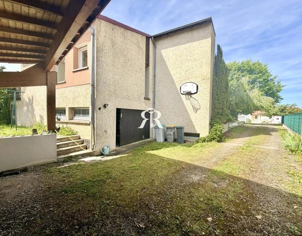 Vente Maison à Pont du chateau - 7 pièces, 177 m² | Raymond immobilier