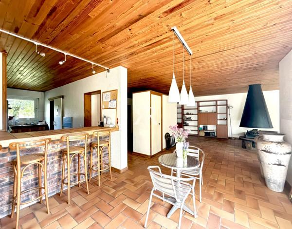 Vente Maison à Pont du chateau - 7 pièces, 177 m² | Raymond immobilier