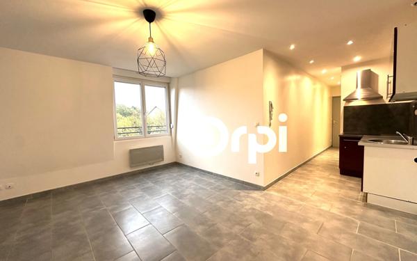 Appartement à louer    2 pièces •  Villeneuve-Saint-Germain