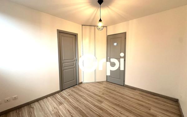 Appartement à louer    2 pièces •  Villeneuve-Saint-Germain