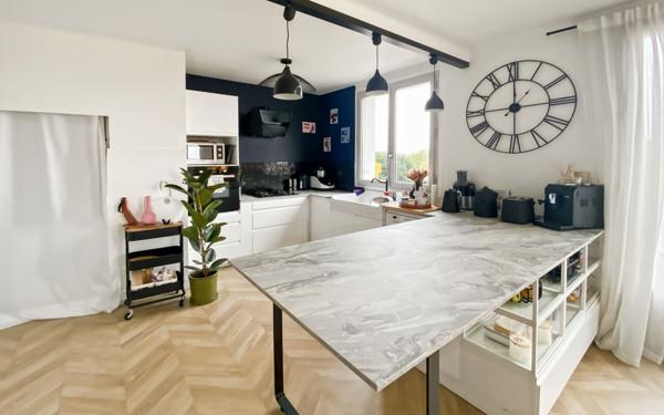 Appartement à vendre    3 pièces • 82 m2 Montauban