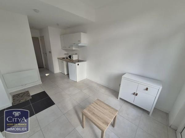 Appartement à louer 2 pièces 25.25m² Sin-le-Noble (59450)