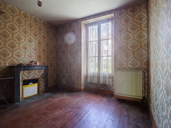 A vendre PAU proche centre-ville - Maison des années 30 de 87 m² avec sous-sol et garage indépendant