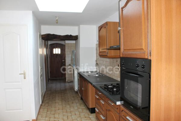 Dpt Deux Sèvres (79), à vendre AIRVAULT maison P7 de 154 m² - Terrain de 565,00 m²