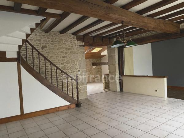 Dpt Deux Sèvres (79), à vendre AIRVAULT maison P7 de 154 m² - Terrain de 565,00 m²