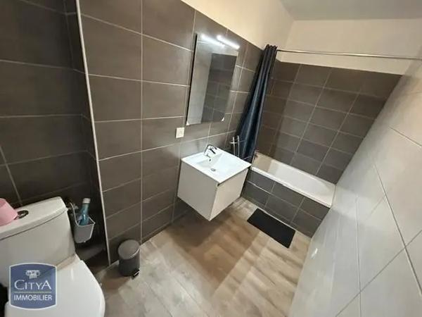 Maison à louer 6 pièces 188.68m² Montierchaume (36130)