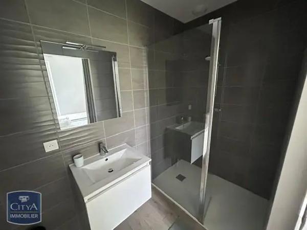 Maison à louer 6 pièces 188.68m² Montierchaume (36130)