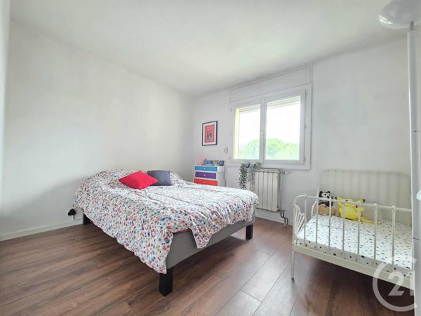 Appartement T4 à vendre  4 pièces - 82,59 m2 TOULON - 83