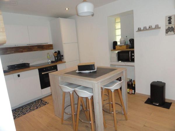 Maison de ville à vendre à Saint-Gilles dans le Gard (30800), ref : 11411/421 Maison de ville à vendre à Saint-Gilles dans le Gard (30800), ref : 11411/421