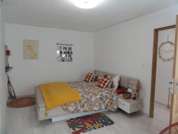 Maison de ville à vendre à Saint-Gilles dans le Gard (30800), ref : 11411/421 Maison de ville à vendre à Saint-Gilles dans le Gard (30800), ref : 11411/421