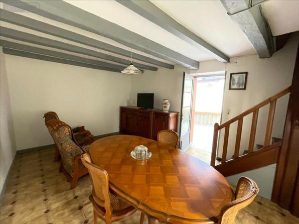 Maison de ville à vendre à Marans en Charente-Maritime (17230), ref : LE 373