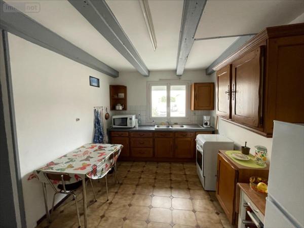 Maison de ville à vendre à Marans en Charente-Maritime (17230), ref : LE 373