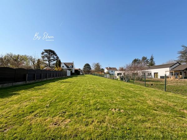 Terrain à bâtir 967 m² – façade 16 ml – maison possible 180 à 200 m² habitable avec piscine – environnement résidentiel recherché – Val d’Europe / Disney / Parc Rentilly