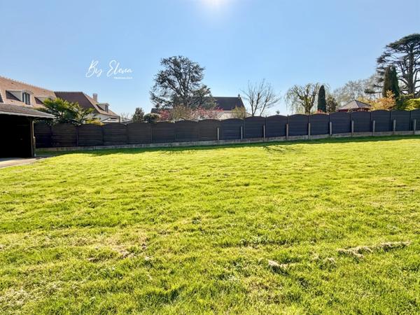 Terrain à bâtir 967 m² – façade 16 ml – maison possible 180 à 200 m² habitable avec piscine – environnement résidentiel recherché – Val d’Europe / Disney / Parc Rentilly