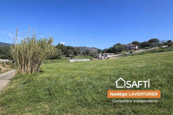 TERRAIN A BÂTIR 1200 m² – PC ACCORDÉ – PLAINE DE PERI
