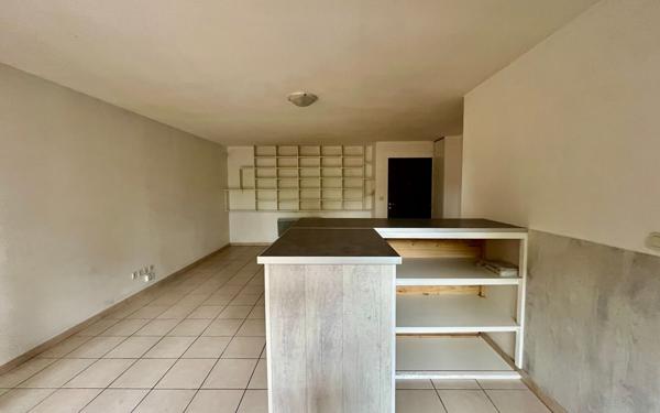 Appartement à vendre    2 pièces • 45,80 m2 Marseille 14