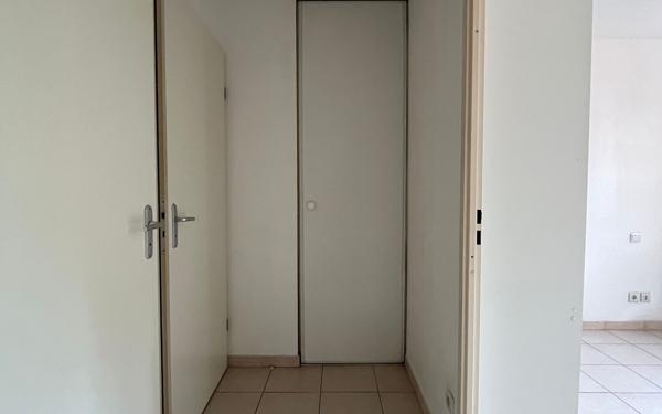 Appartement à vendre    2 pièces • 45,80 m2 Marseille 14