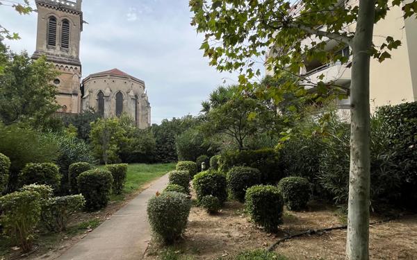 Appartement à vendre    2 pièces • 45,80 m2 Marseille 14