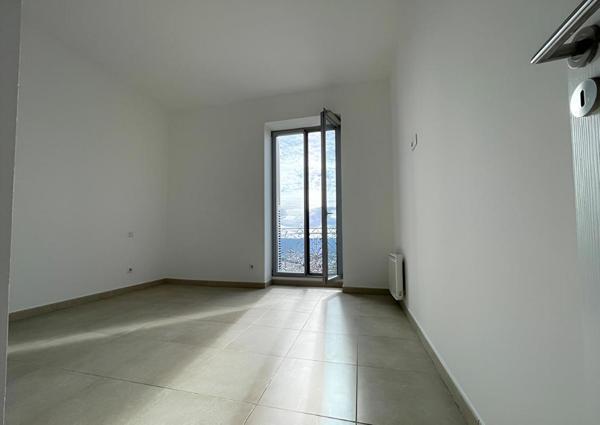 Magnifique T4  en duplex de 71 m² avec terrasse et vue panoramique exceptionnelle de 34 m²