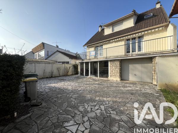 Maison à vendre 6 pièces 220 m² Orly