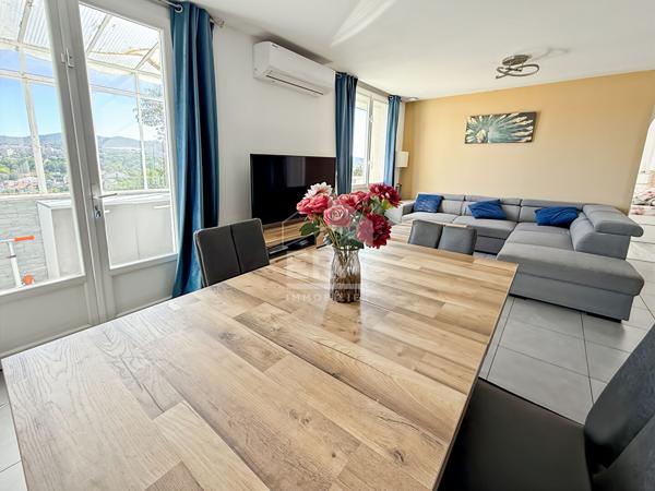 EXCLUSIVITE LES PENNES MIRABEAU - Appartement T4 de 95m2, avec jardin et stationnement