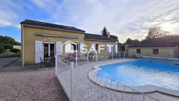 Charmante maison avec beau terrain et piscine