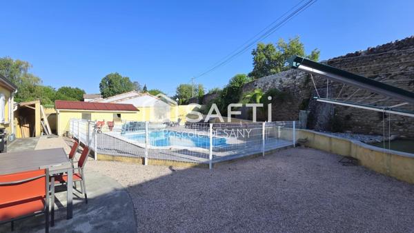 Charmante maison avec beau terrain et piscine
