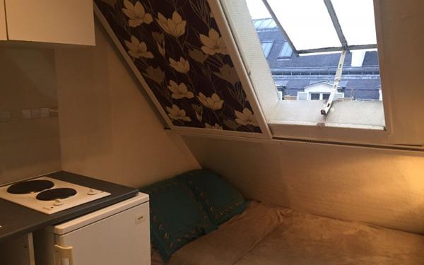 Appartement à vendre    1 pièce • 4,50 m2 Paris 9