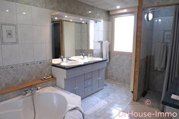 Appartement à vendre 5 pièces de 135 m²