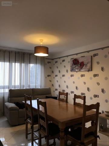 Appartement à vendre à Châlons-en-Champagne dans la Marne (51000), ref : 51084-1227