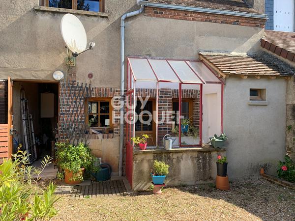 Maison à vendre à Cloyes sur le Loir - 2 chambres.