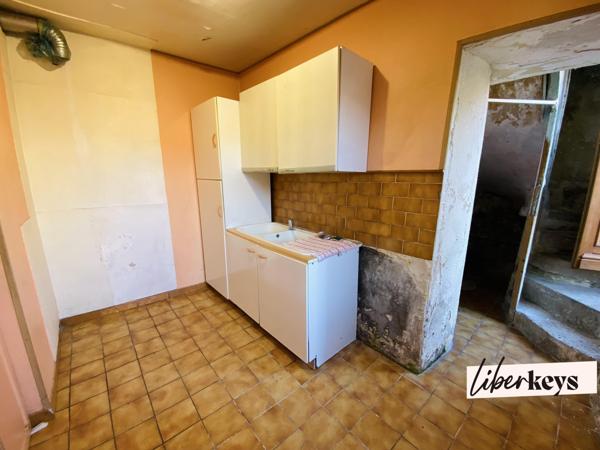 Maison de ville 2 chambres proche des commerces  Idéal premier achat ou investissement locatif 