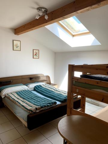 Jolie maison avec grand garage au calme