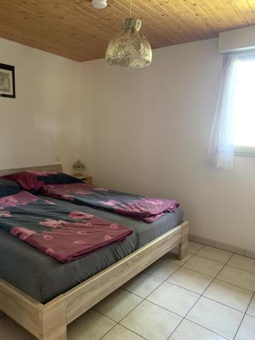 Jolie maison avec grand garage au calme