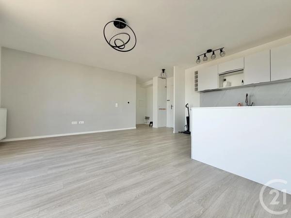 Appartement F4 à vendre  4 pièces - 80 m 2   PIERREFITTE SUR SEINE  - 93