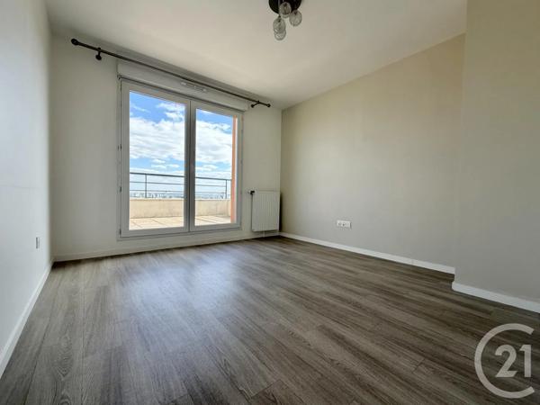 Appartement F4 à vendre  4 pièces - 80 m 2   PIERREFITTE SUR SEINE  - 93