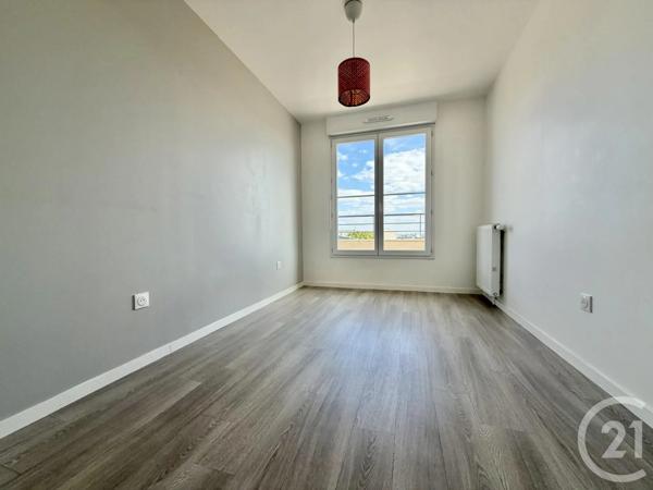 Appartement F4 à vendre  4 pièces - 80 m 2   PIERREFITTE SUR SEINE  - 93