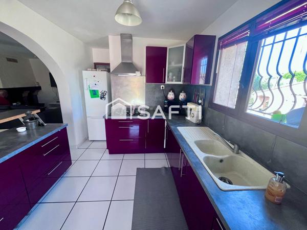 SANARY-SUR-MER - VILLA 6 PIECES 5 CHAMBRES AVEC PARCELLE DE 275M² + STUDIO INDEPENDANT