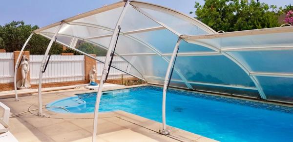 Maison plain pied ,3 chambres garage et piscine