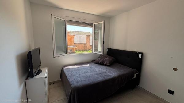Maison plain pied ,3 chambres garage et piscine