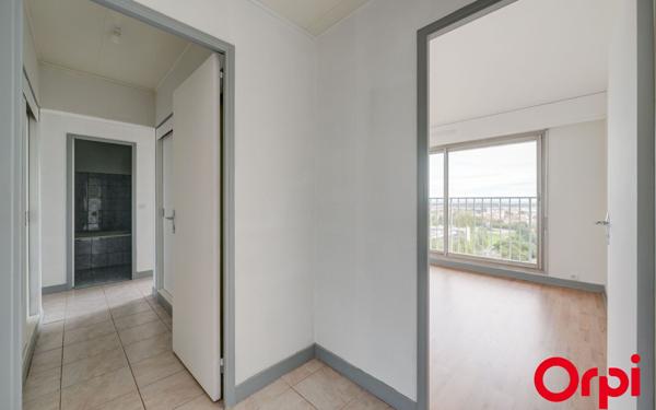 Appartement à vendre    4 pièces • 82,92 m2 Vénissieux