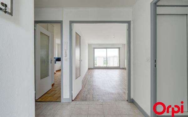 Appartement à vendre    4 pièces • 82,92 m2 Vénissieux