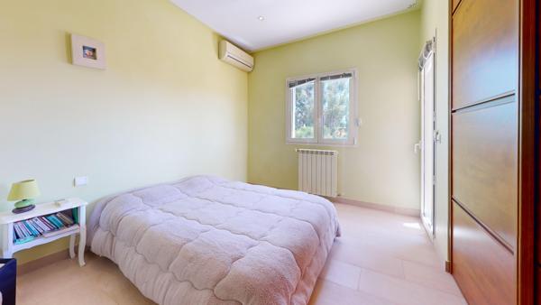 Maison
         7 pièces
        - 186 m² Bien prestige 749 000 € *