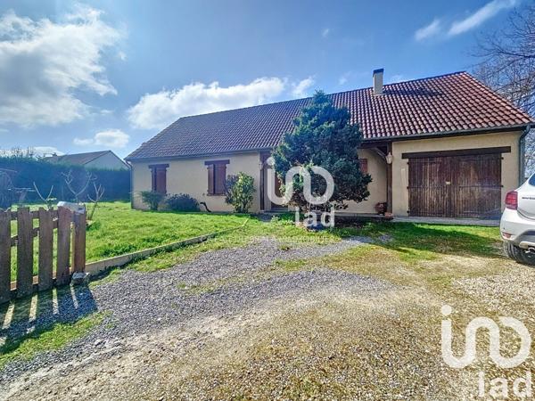 Maison traditionnelle 4 pièces de 95 m² à Méry-ès-Bois (18380)