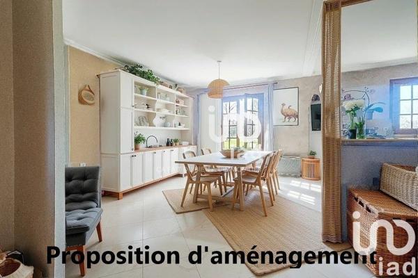 Maison traditionnelle 4 pièces de 95 m² à Méry-ès-Bois (18380)