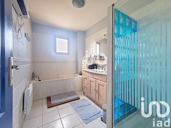 Maison traditionnelle 4 pièces de 95 m² à Méry-ès-Bois (18380)